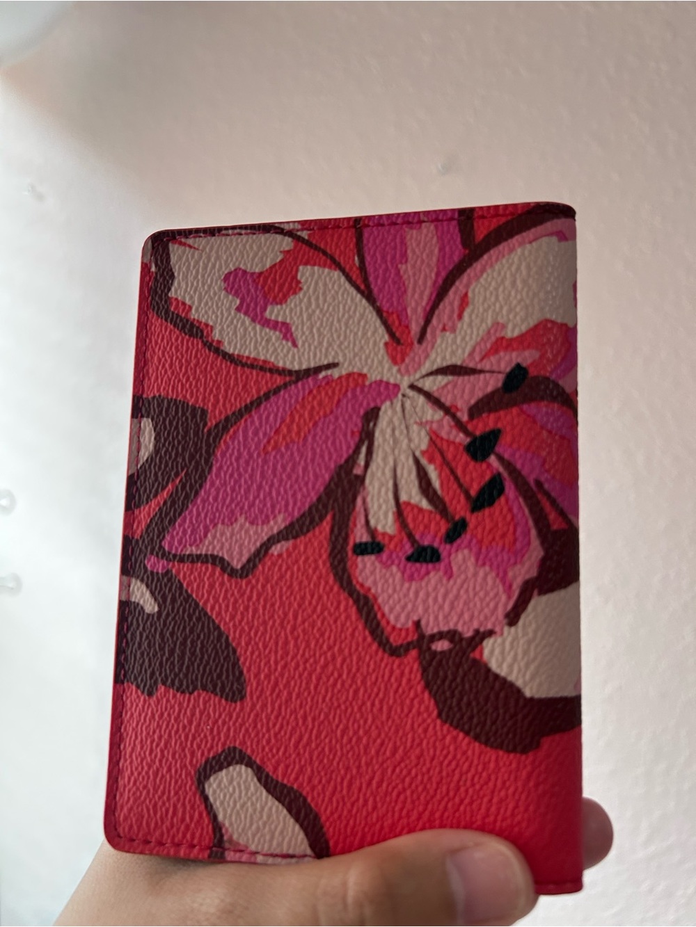 Kate Spade New York Floral Leather Passport Holder / Travel Wallet – Coral Pink - Picture 2 of 4